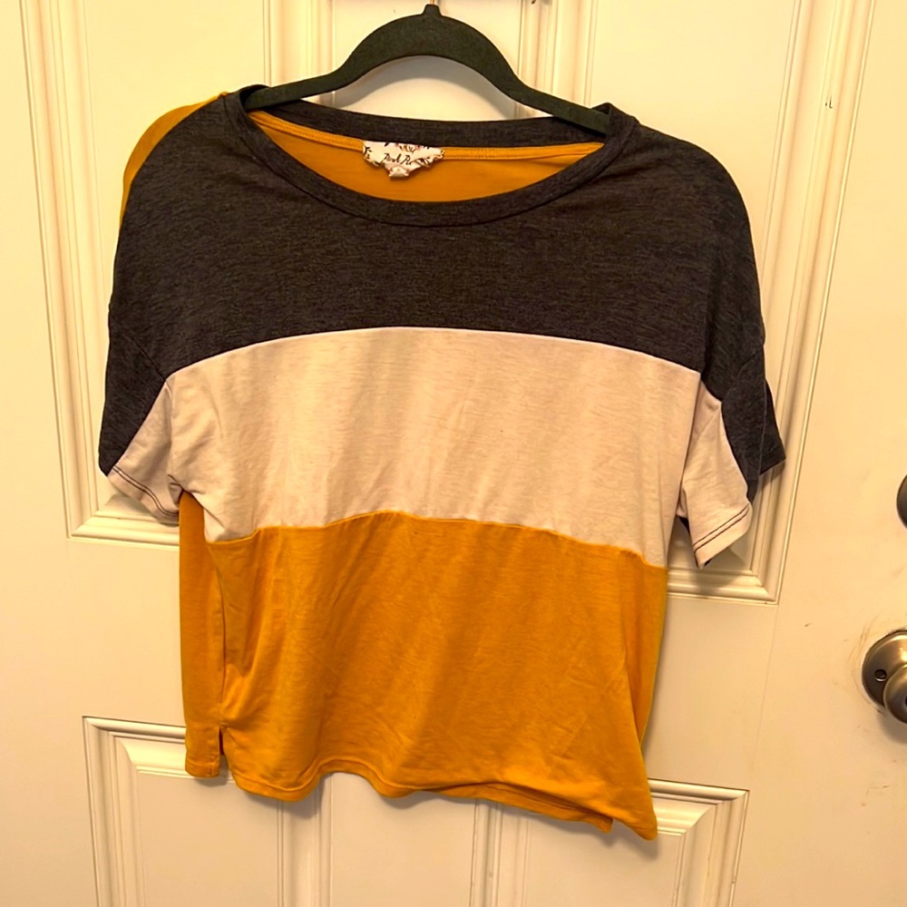 Color block tee